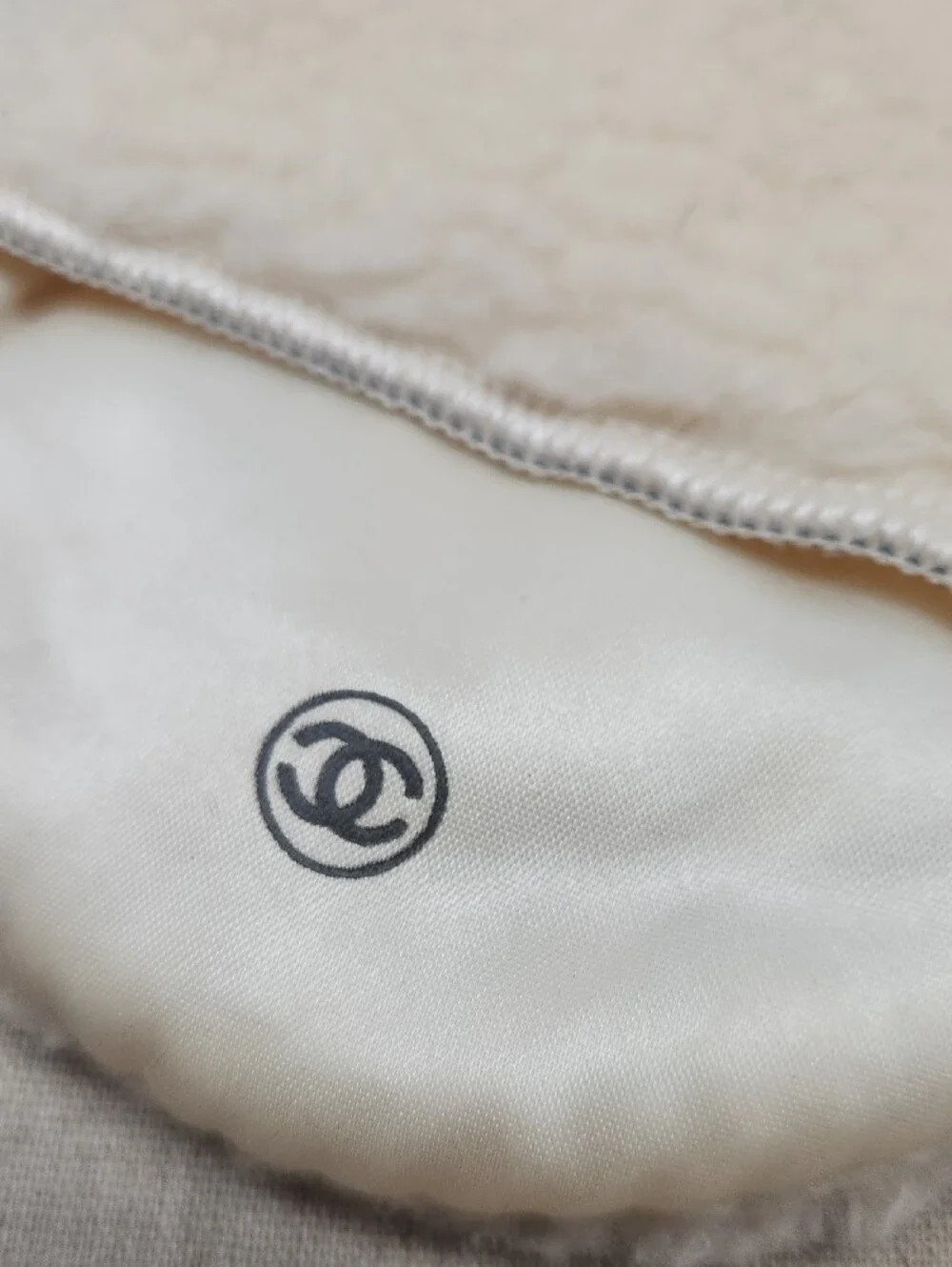 CHANEL Cream Round Plush Powder Puff with Satin Logo